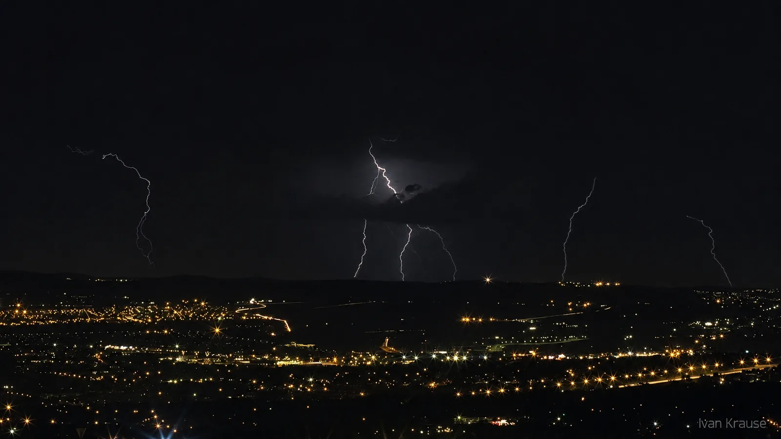 Product photograph: Lightning over Randburg.png